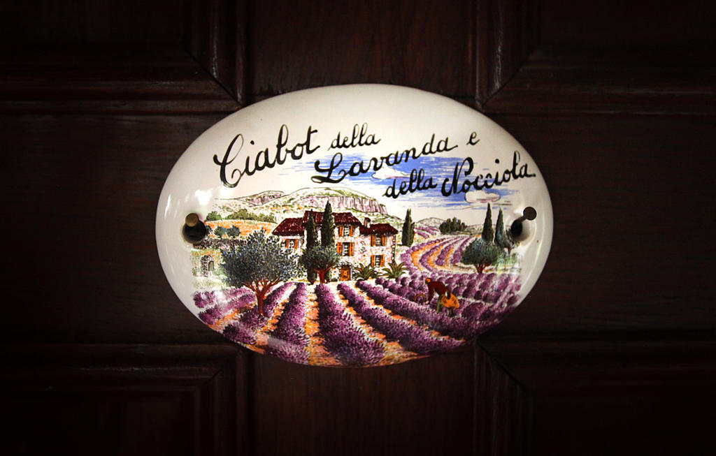 Ecolodge Langhe Cherasco Eksteriør billede