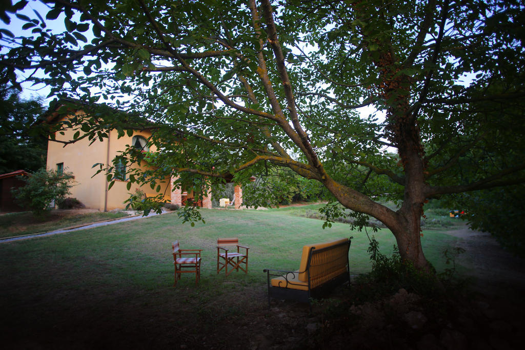 Ecolodge Langhe Cherasco Eksteriør billede