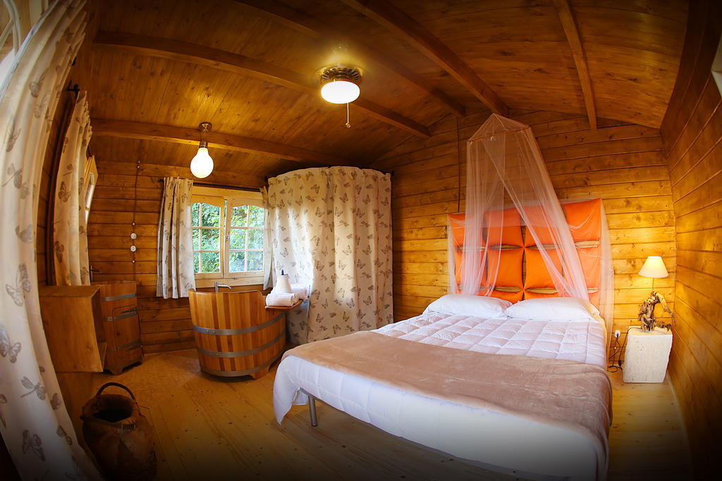 Ecolodge Langhe Cherasco Værelse billede