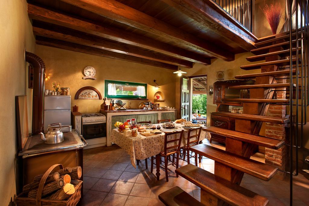 Ecolodge Langhe Cherasco Eksteriør billede